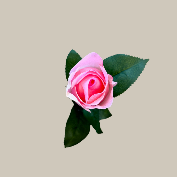 Tru Touch Closed Modern Rose